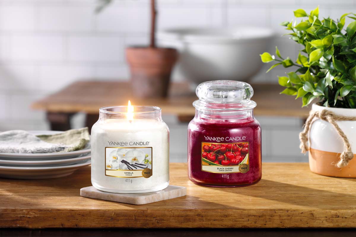 Yankee Candle svíčky Classic střední